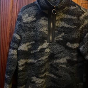 Camo Sherpa